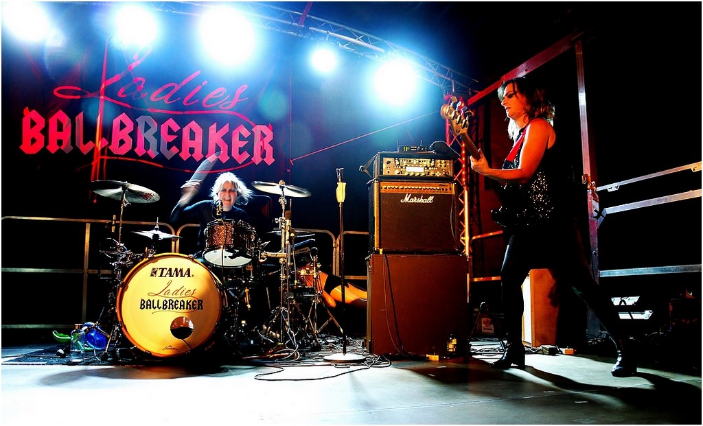 Ladies Ballbreaker